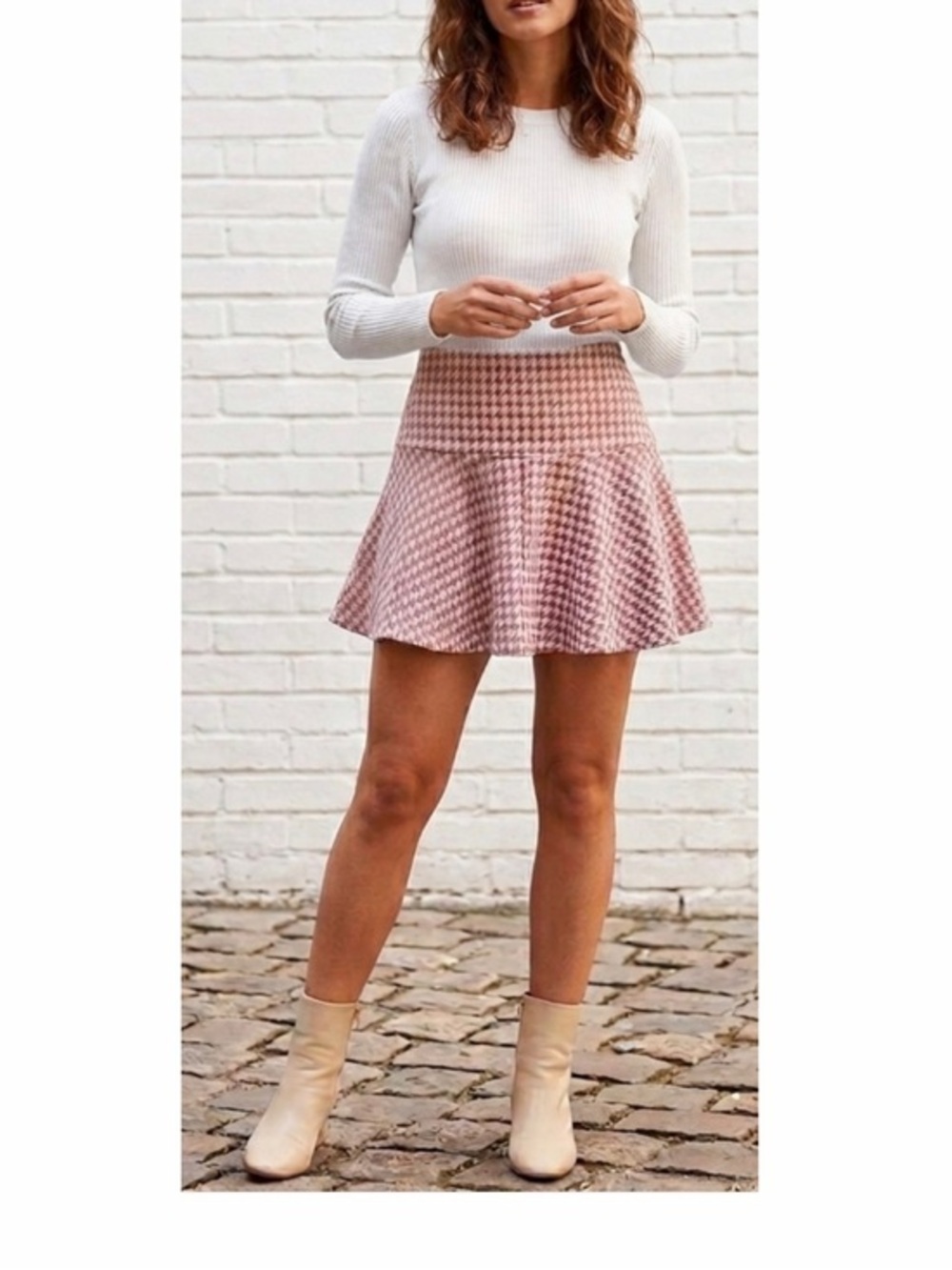NWT ROMWE Mini Skirt 💕 Houndstooth Pink White New 4 Small Waist 28” Length New